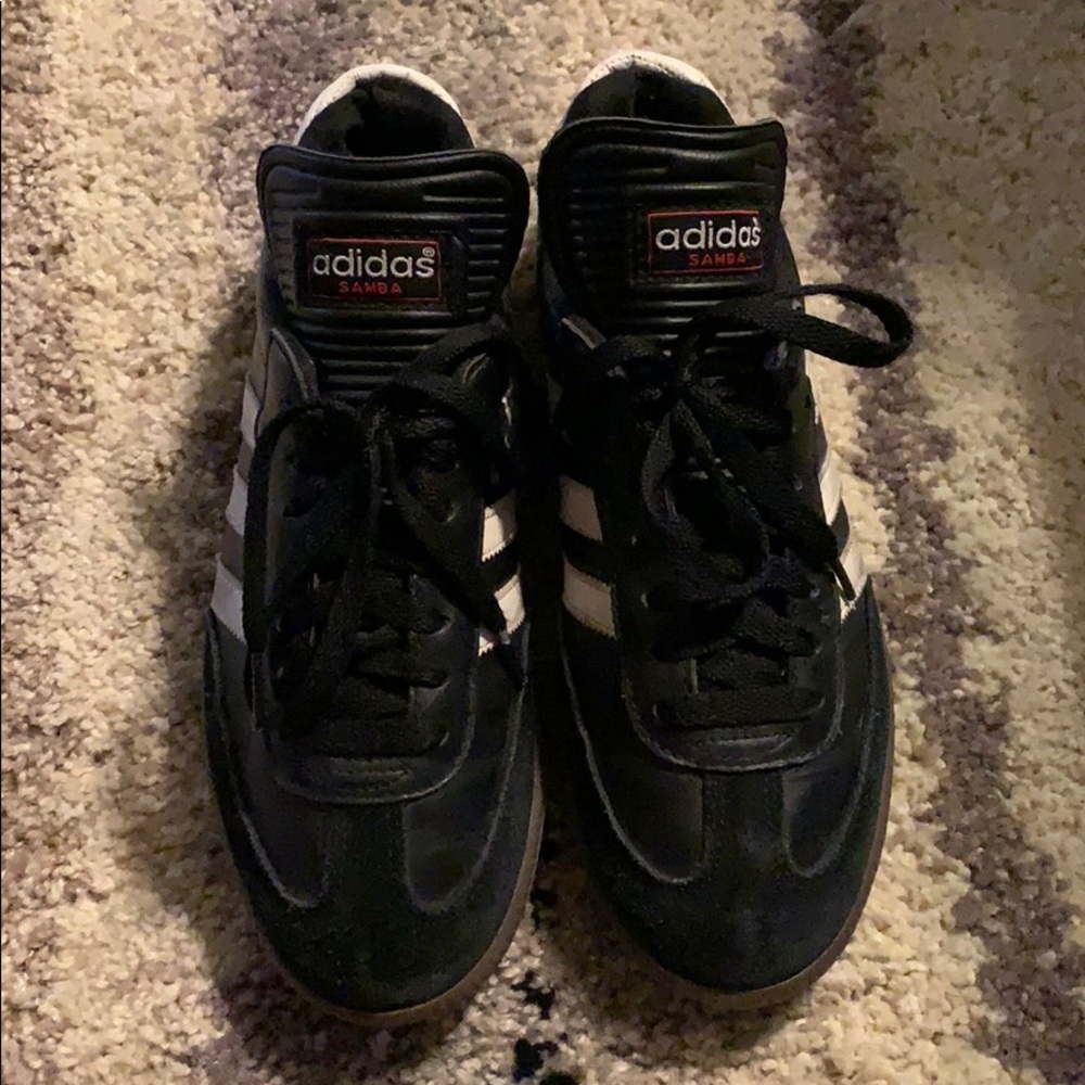Adidas Samba black.